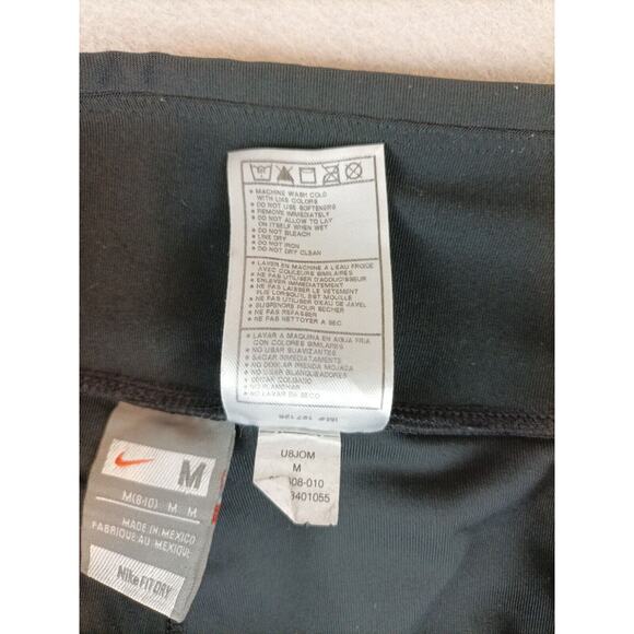 Nike Womens Black Capris Sz M Athletic Fit Dry Performance Training Pants T376 - Picture 6 of 10